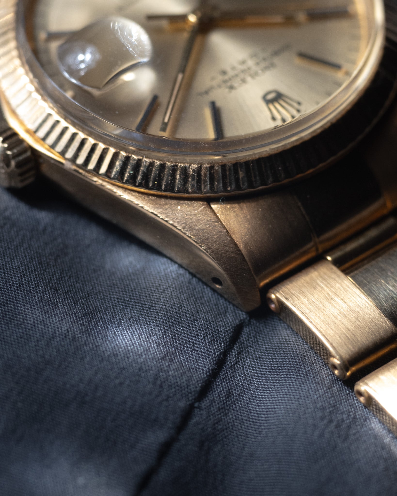 Rolex Date Ref. 1503 champagne sigma dial lugs