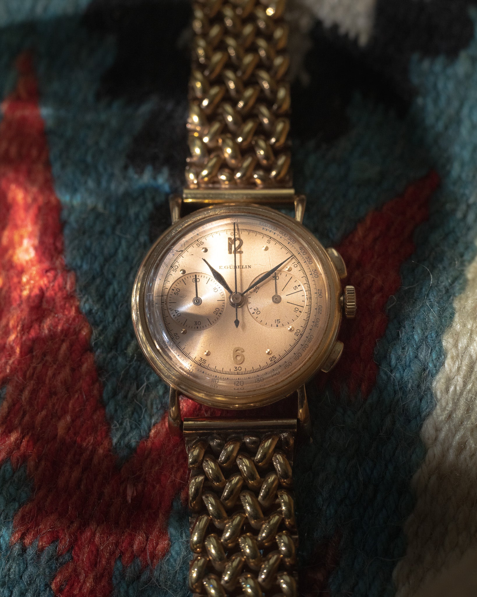 Gübelin Chronograph 18K gold case Valjoux 22