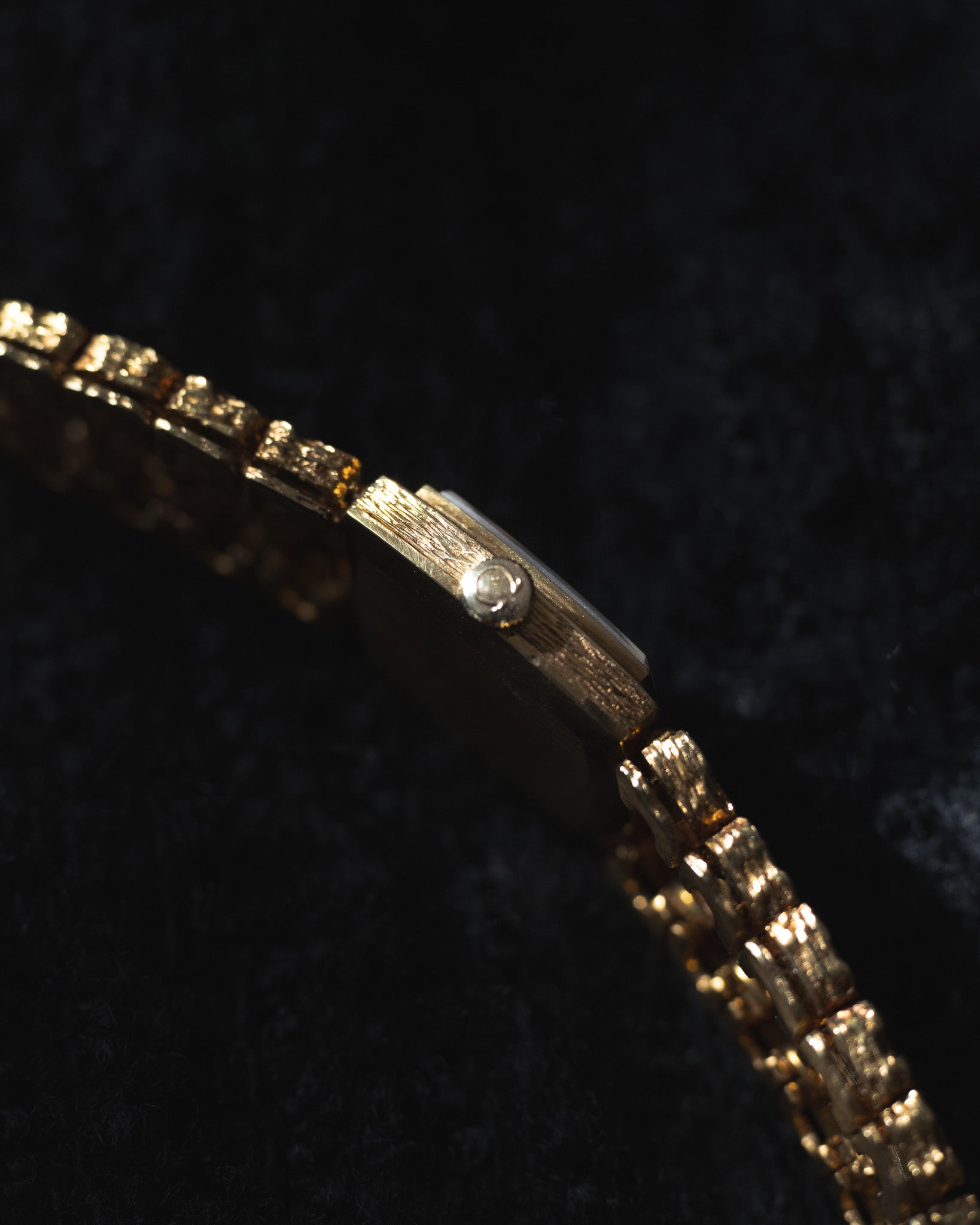 Omega Gilbert Albert