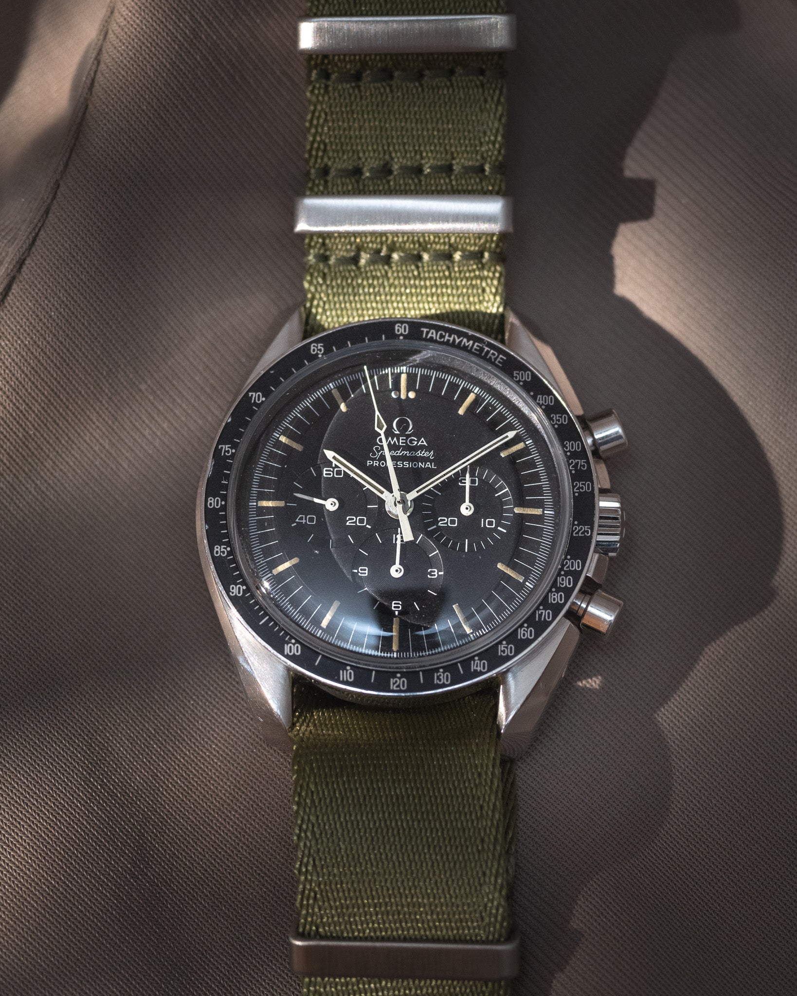 Omega Speedmaster Moonwatch Straight Writing