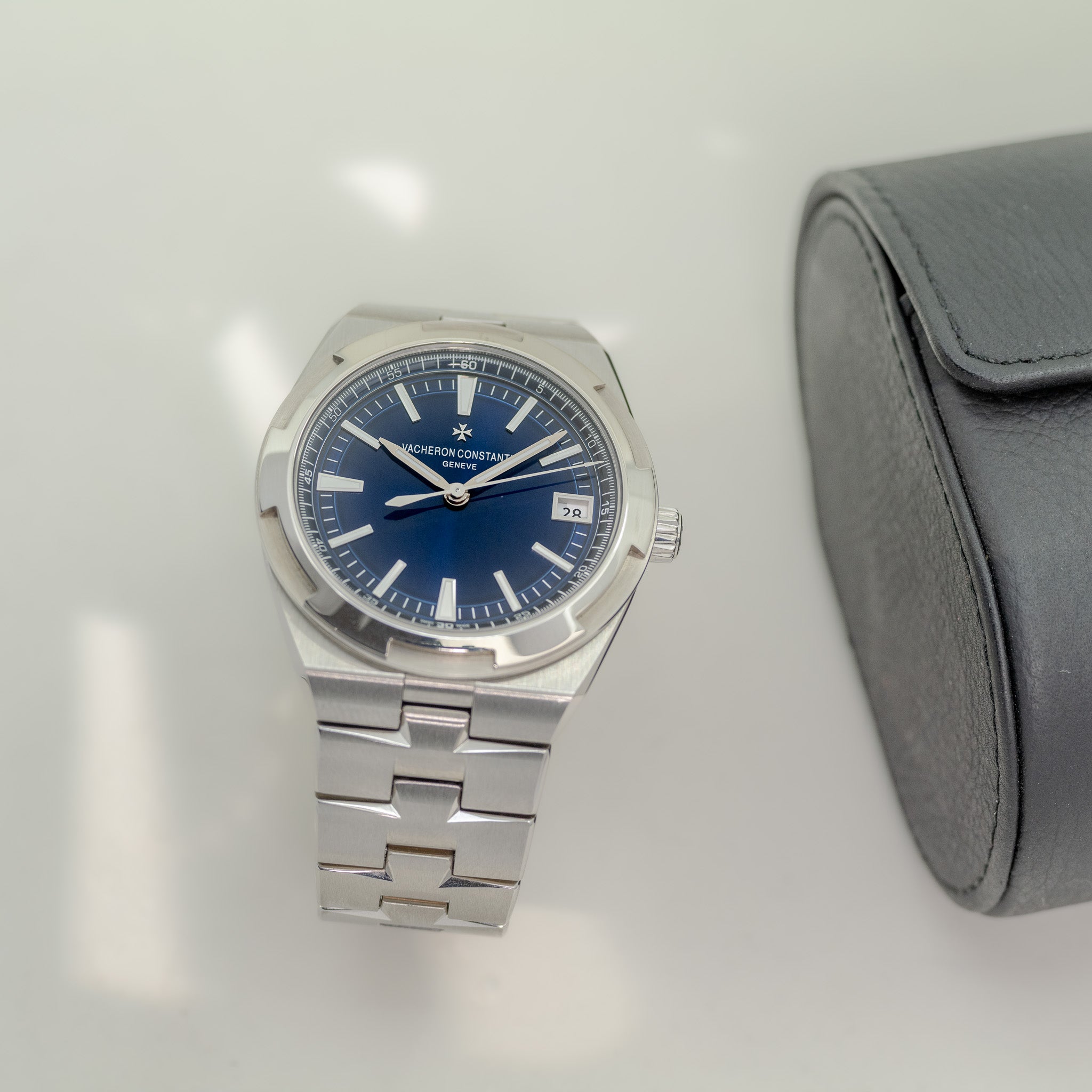 Vacheron Constantin Overseas 4500V