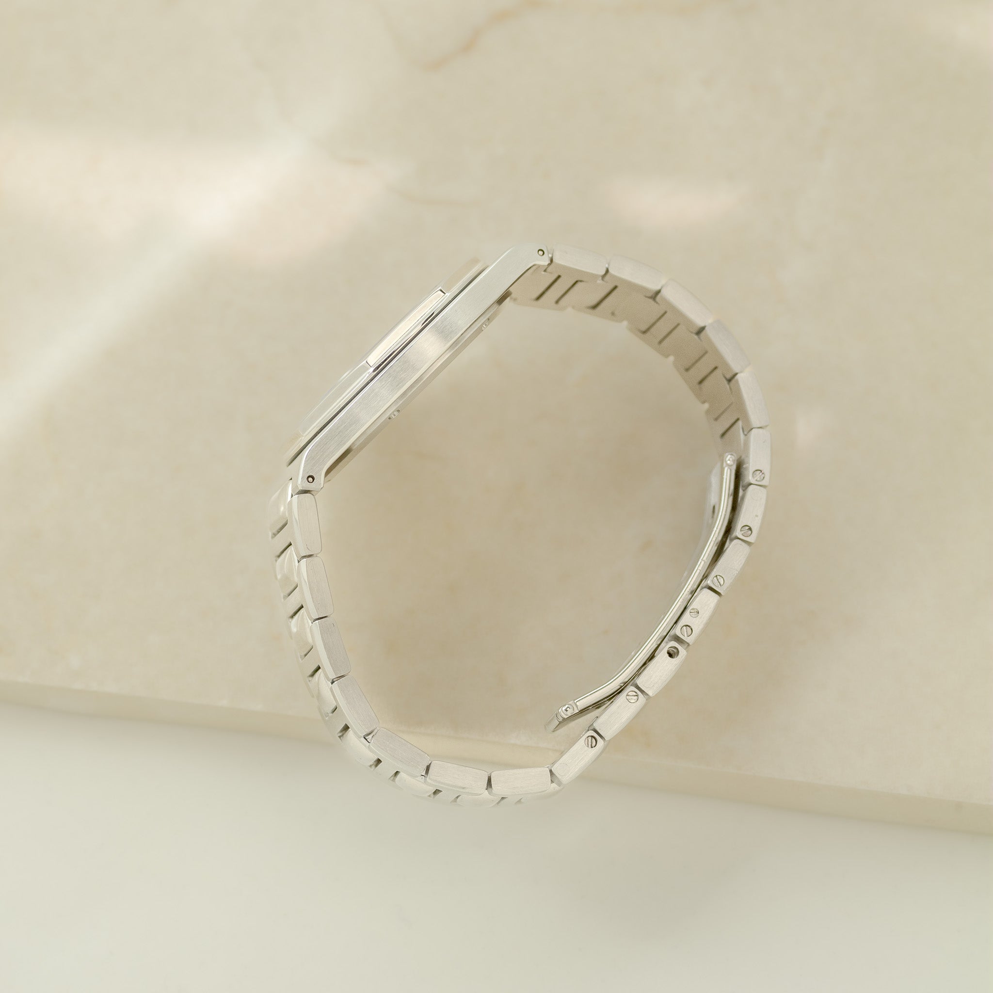 Girard-Perregaux Laureato Reference 8010