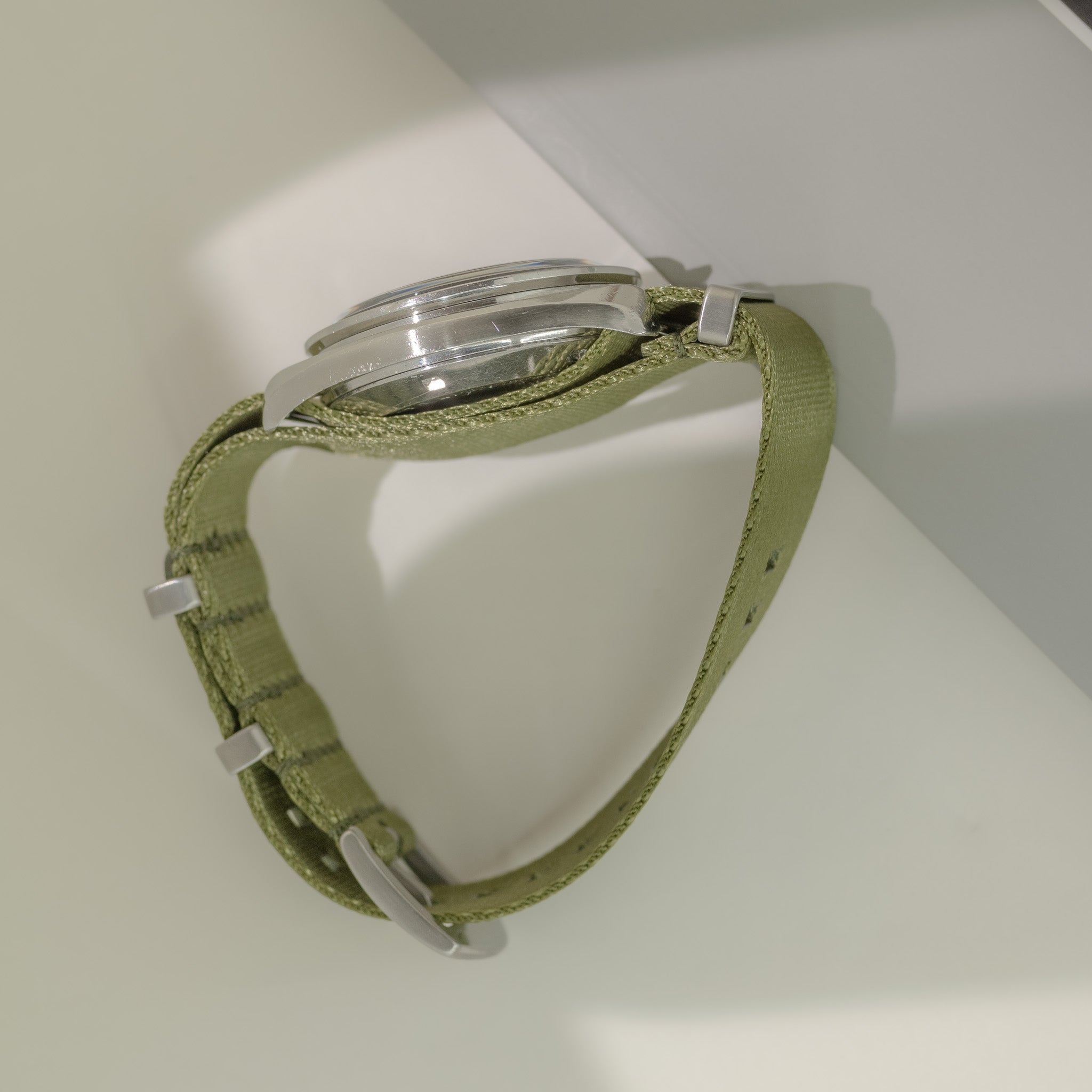 Omega Speedmaster Moonwatch Straight Writing