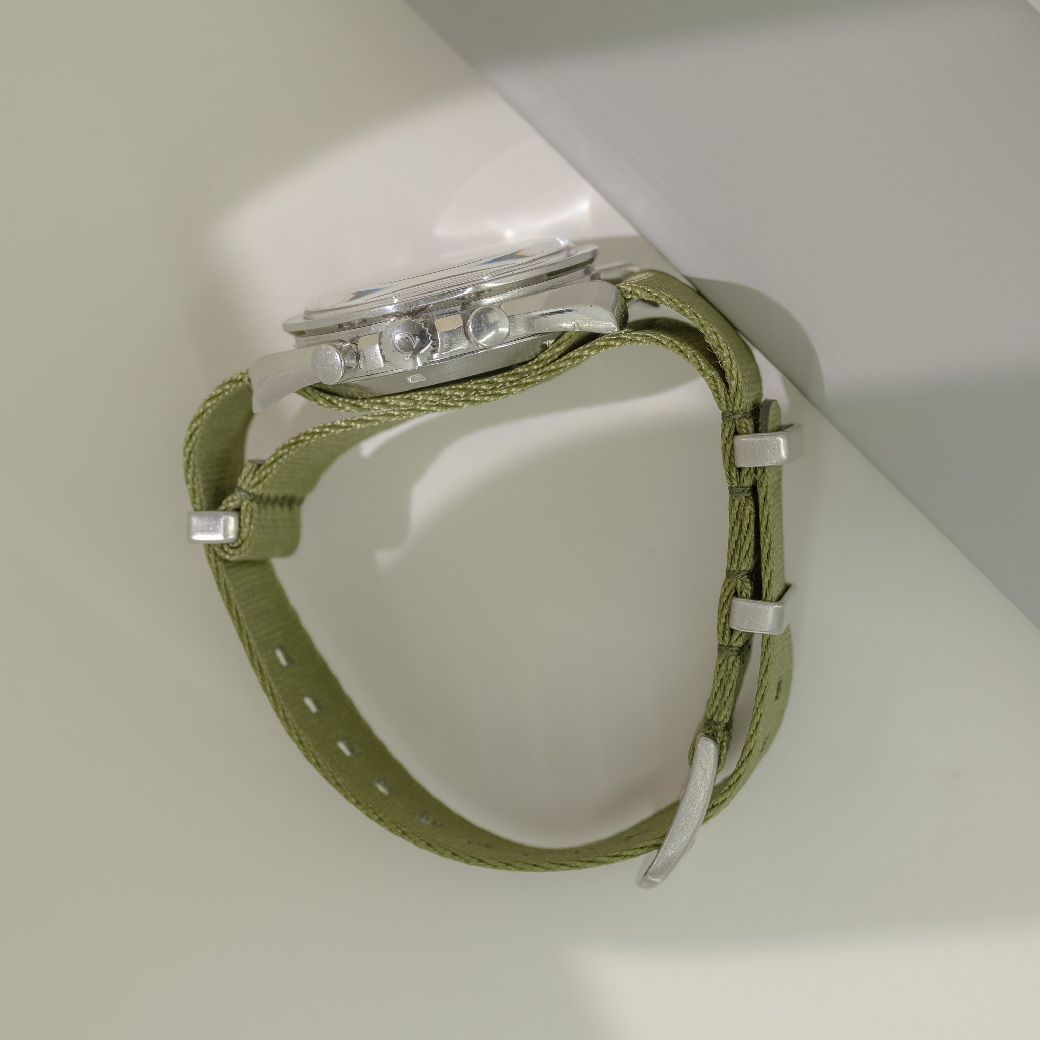 Omega Speedmaster Moonwatch Straight Writing