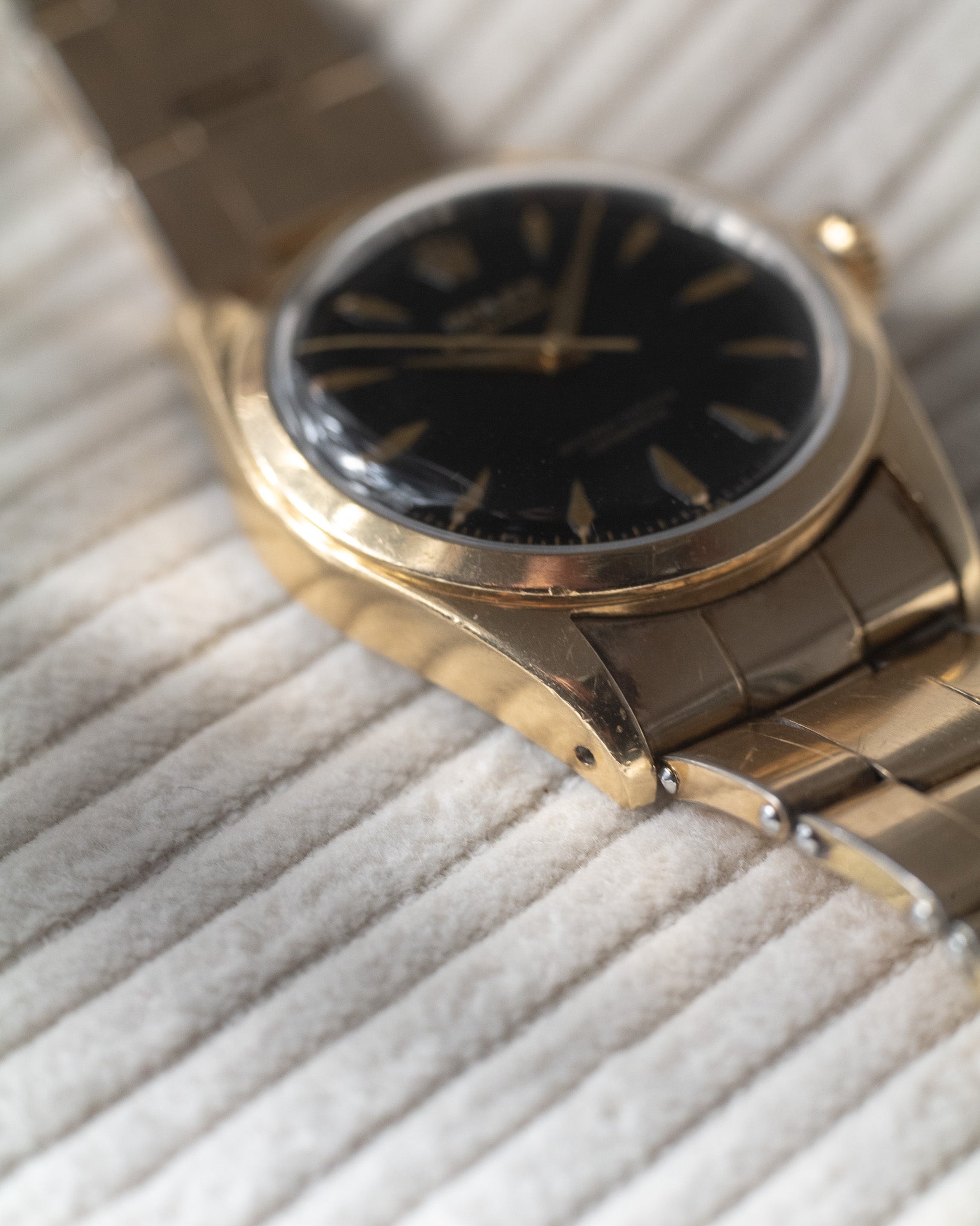 Rolex Oyster Perpetual "Golden Egg" Ref. 6634