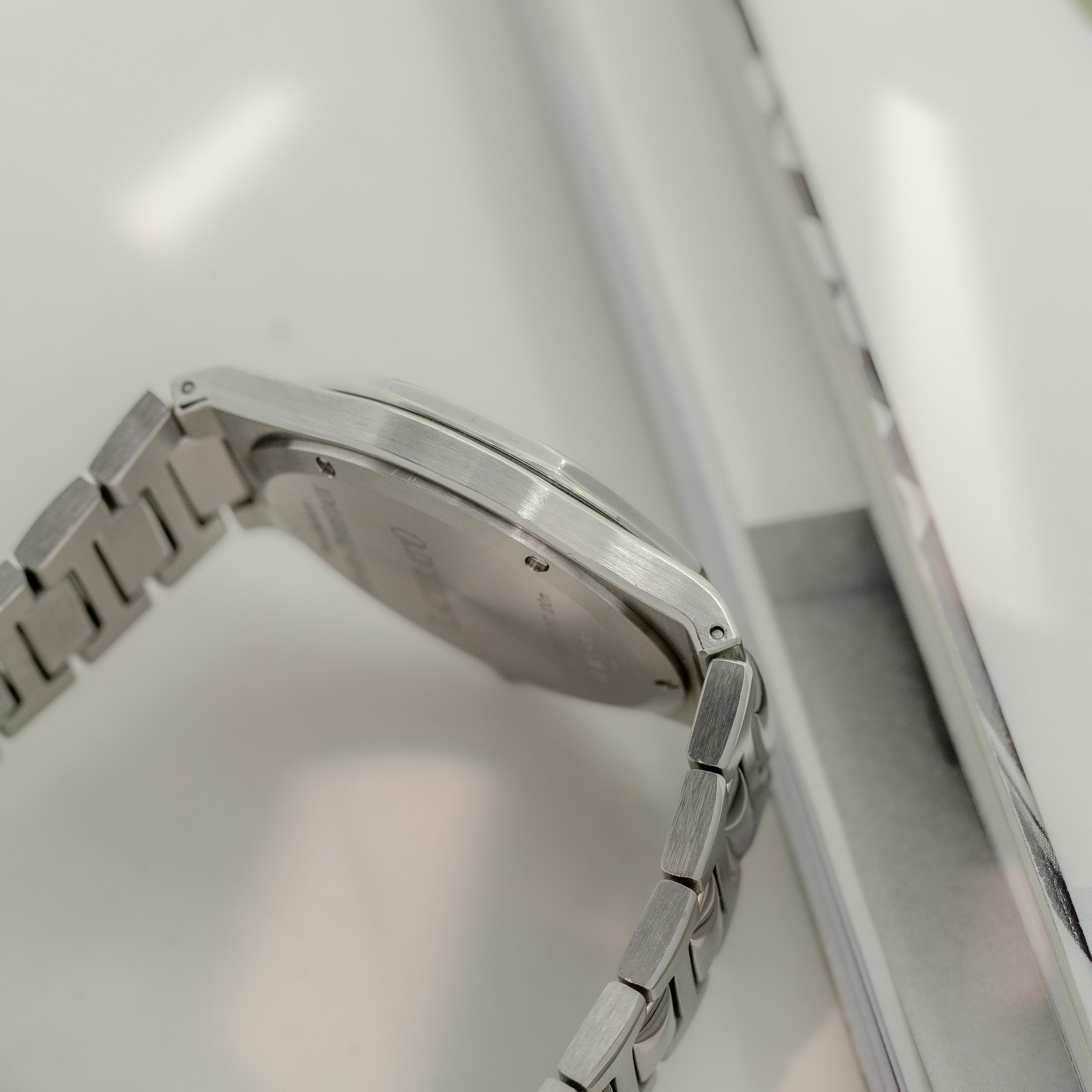 Girard-Perregaux Laureato Reference 8010