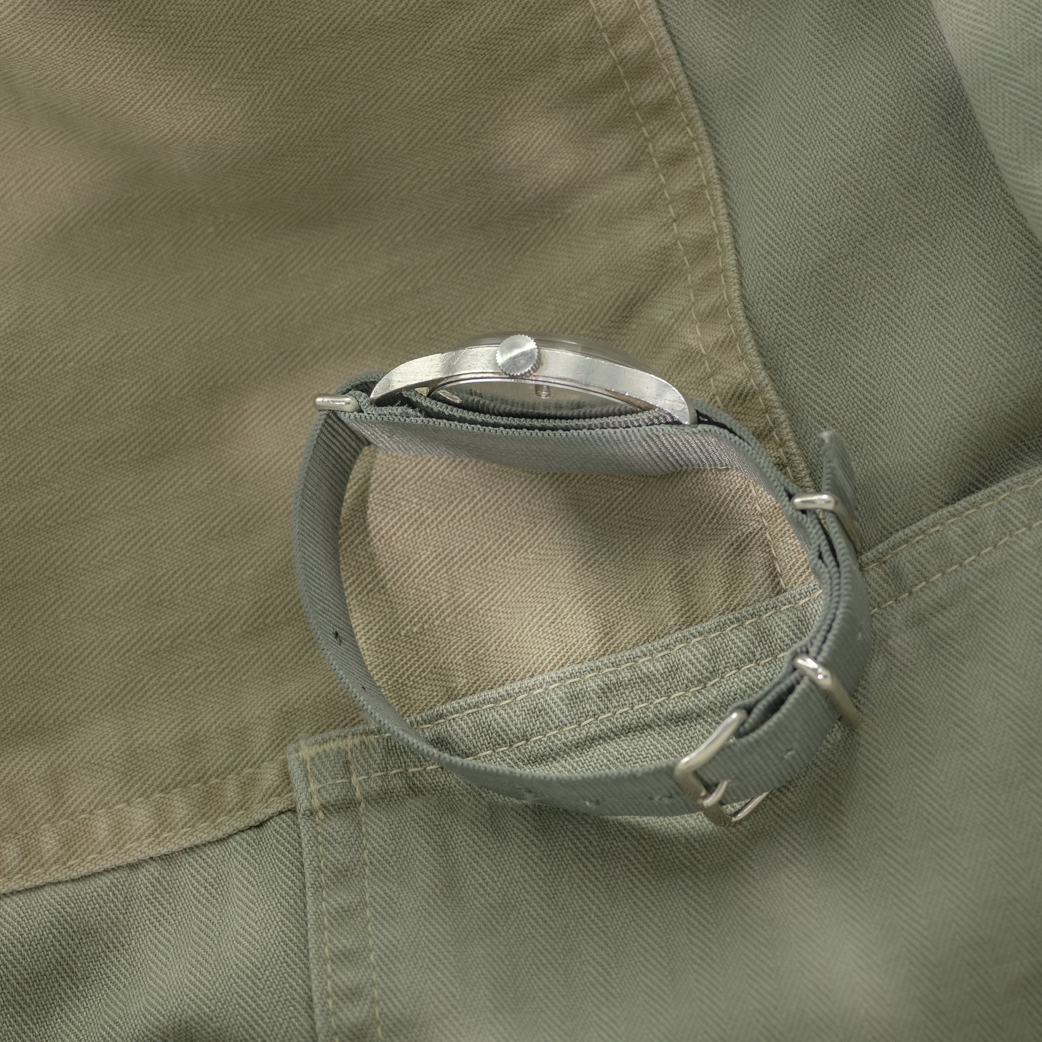 Smiths W-10 Military