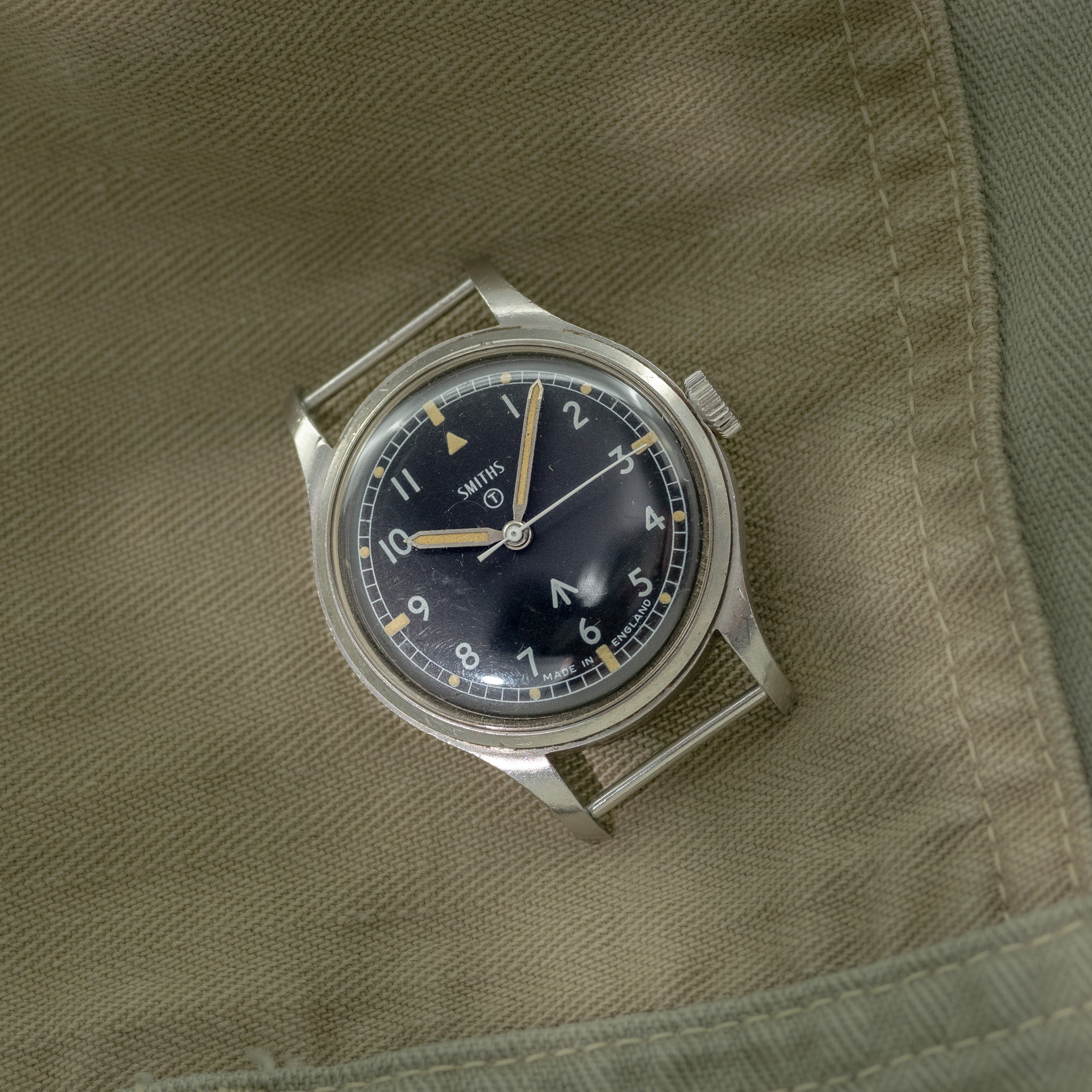 Smiths W-10 Military